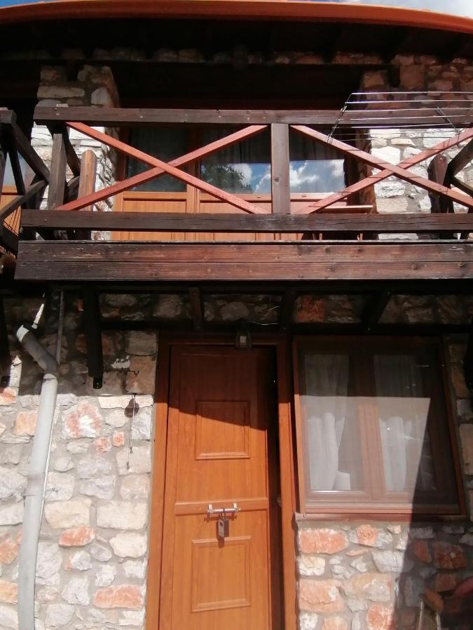 Traditional Stone Cottage In Palio Elatohori Εξωτερικό φωτογραφία